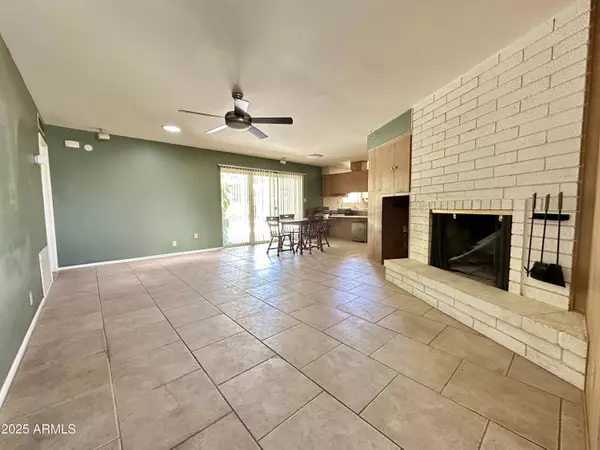 501 W Seldon Lane, Phoenix, AZ 85021