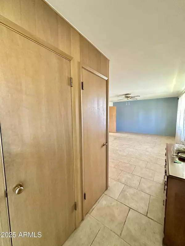 501 W Seldon Lane, Phoenix, AZ 85021