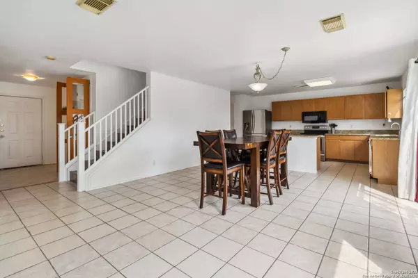 1626 Sunbend, San Antonio, TX 78224