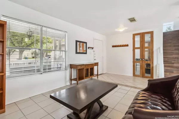 1626 Sunbend, San Antonio, TX 78224