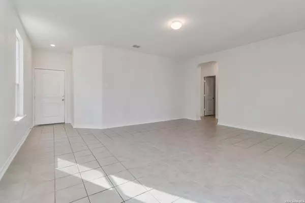 29960 Versace, Bulverde, TX 78163