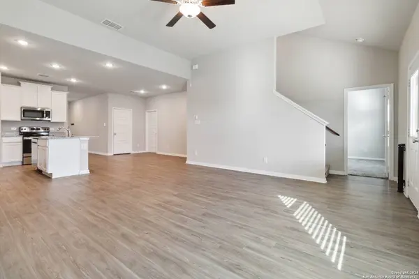 1033 Windflower, New Braunfels, TX 78130