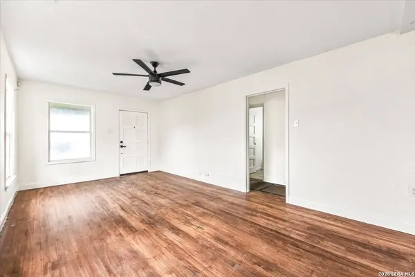 1112 Fresno, San Antonio, TX 78201