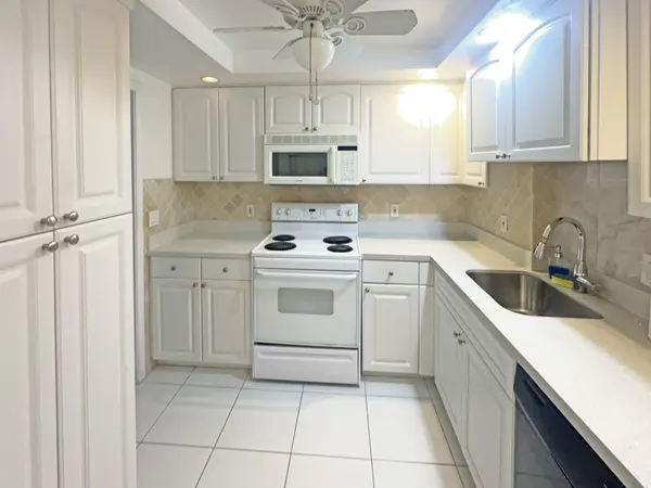 2000 S.Ocean Blvd #16P, Lauderdale By The Sea,