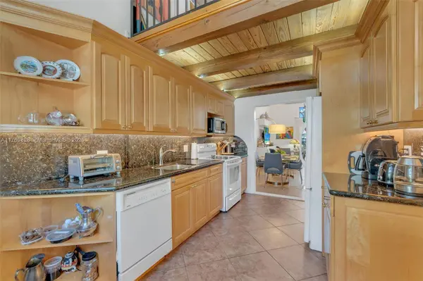 2840 S Oakland Forest Dr #2501, Oakland Park, FL 33309