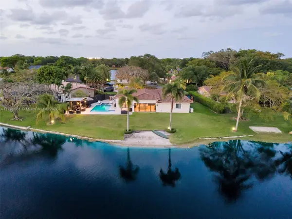 14120 Leaning Pine Dr, Miami Lakes, FL 33014