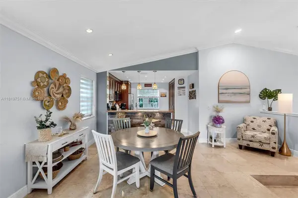 14621 Balgowan Rd #206-3, Miami Lakes, FL 33016