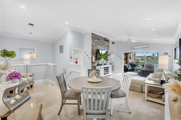 14621 Balgowan Rd #206-3, Miami Lakes, FL 33016