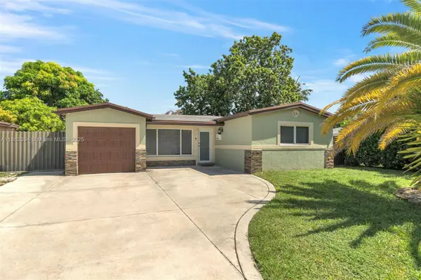 7401 Ramona St, Miramar, FL 33023