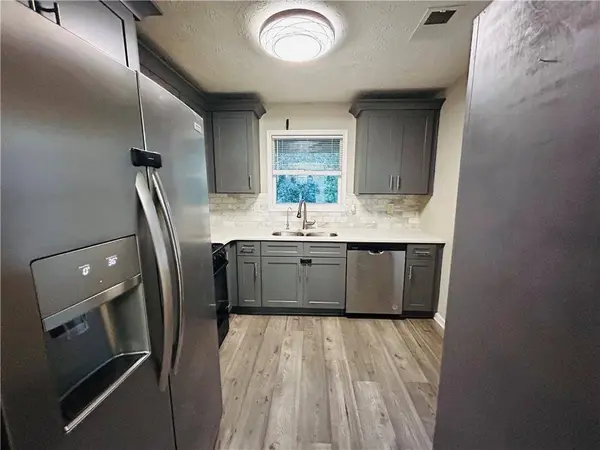 4007 Stacy Ln, Snellville, GA 30039
