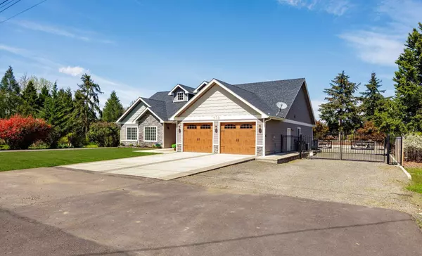 970 Shafer LN, Medford, OR 97501