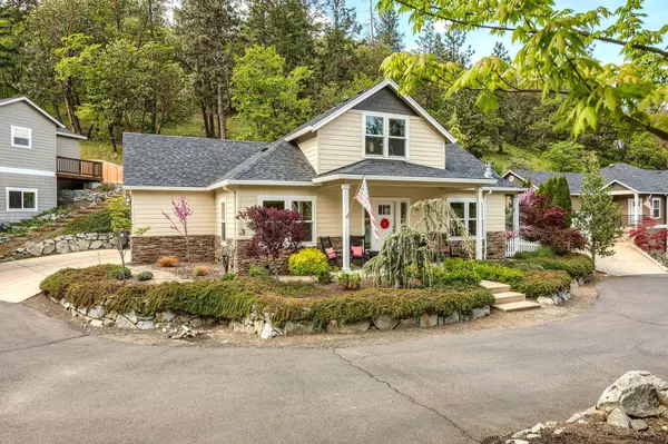 205 Oak Knoll WAY, Jacksonville, OR 97530