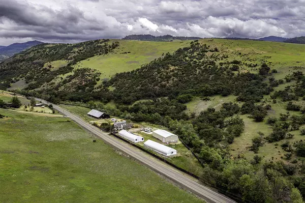 2800 Dead Indian Memorial RD, Ashland, OR 97520