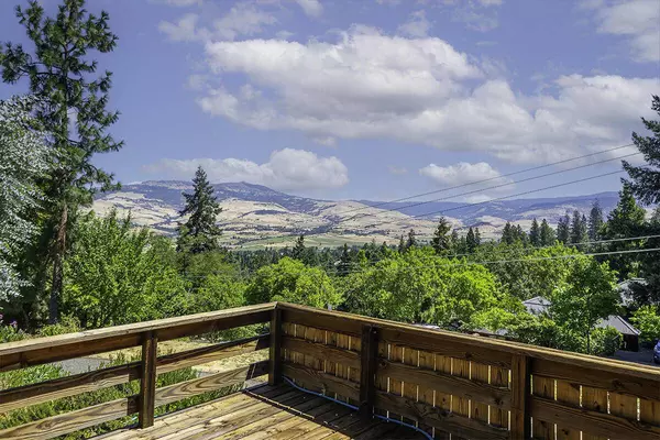 681 Liberty ST, Ashland, OR 97520