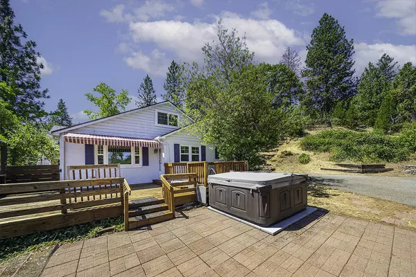 681 Liberty ST, Ashland, OR 97520