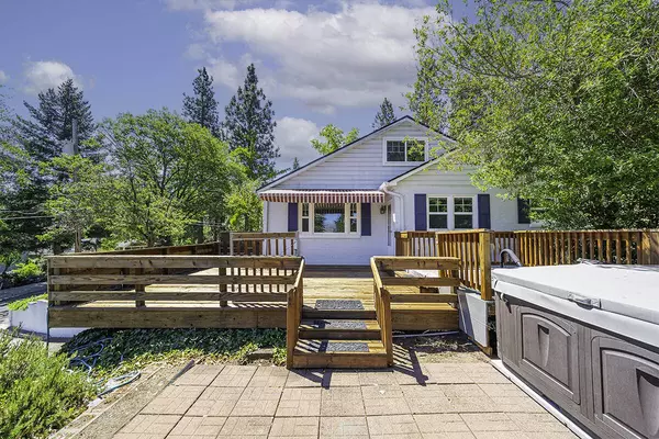 681 Liberty ST, Ashland, OR 97520