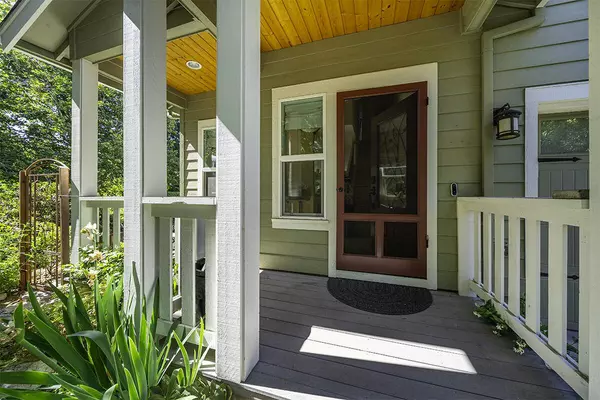 2704 Clay Creek WAY, Ashland, OR 97520