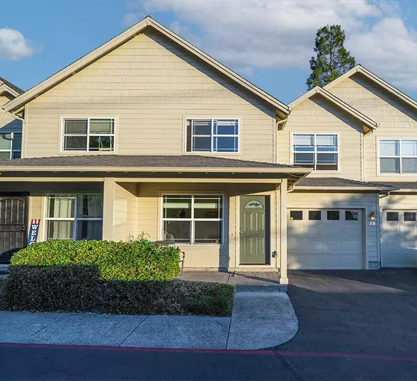 228 Talent AVE #15, Talent, OR 97540