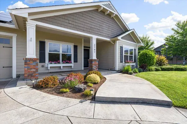 3797 Windgate ST, Medford, OR 97504