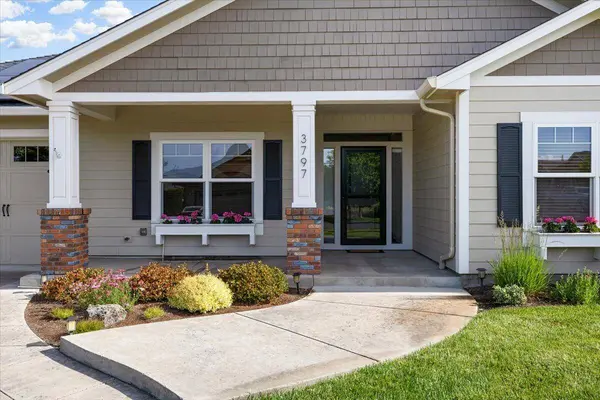 3797 Windgate ST, Medford, OR 97504