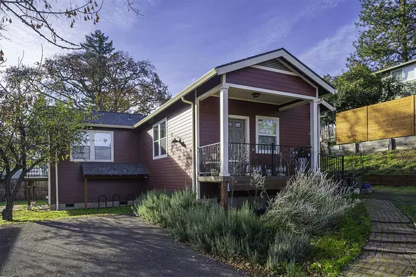 563 Rock - 152 Maple ST, Ashland, OR 97520