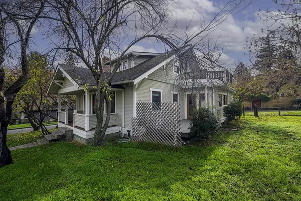 126 Nursery ST, Ashland, OR 97520