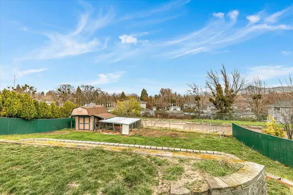 401 Elm ST, Phoenix, OR 97535
