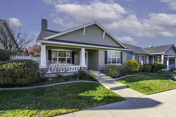 3350 Edgewater DR, Medford, OR 97504