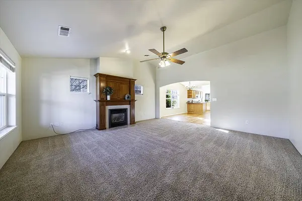 3350 Edgewater DR, Medford, OR 97504