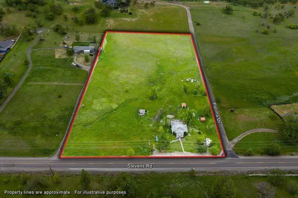 963 Stevens RD, Eagle Point, OR 97524