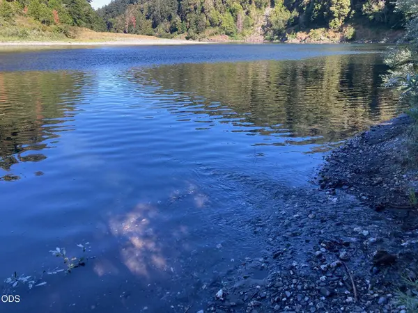 0 North Bank RD #201, Gold Beach, OR 97444
