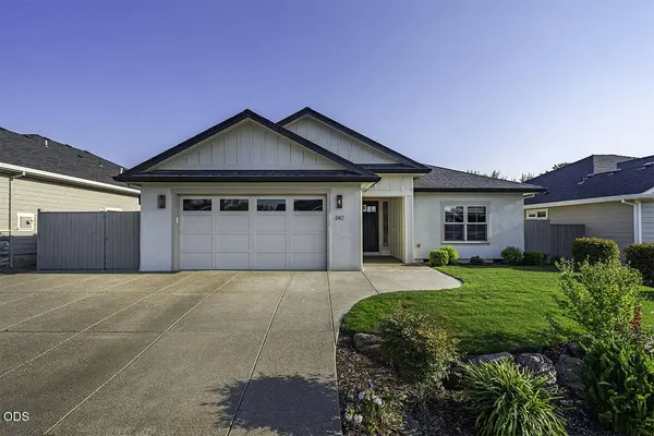 342 Kansas DR, Medford, OR 97504