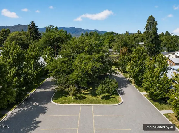 130 Main ST, Phoenix, OR 97535