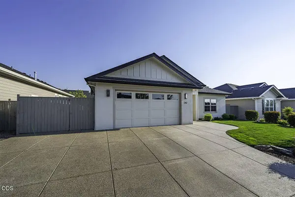 342 Kansas DR, Medford, OR 97504