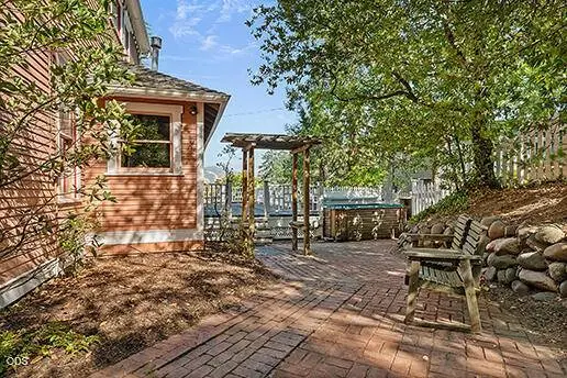 364 Vista ST, Ashland, OR 97520