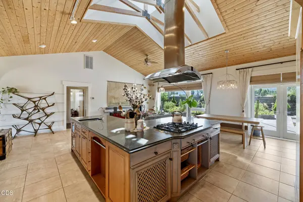 145 Normal AVE, Ashland, OR 97520