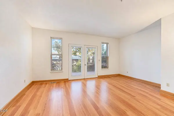 49 California ST, Ashland, OR 97520