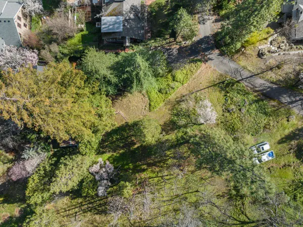 319 West ST, Ashland, OR 97520