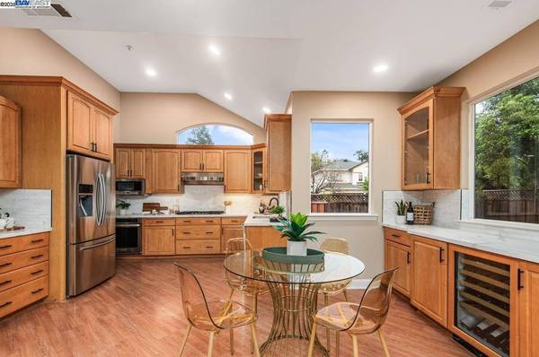 1208 Riesling Cir, Livermore, CA 94550