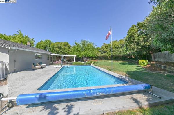 2459 Lexington Pl, Livermore, CA 94550