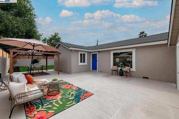1205 Marguerite St, Livermore, CA 94550
