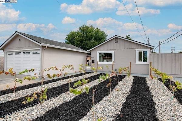 1205 Marguerite St, Livermore, CA 94550