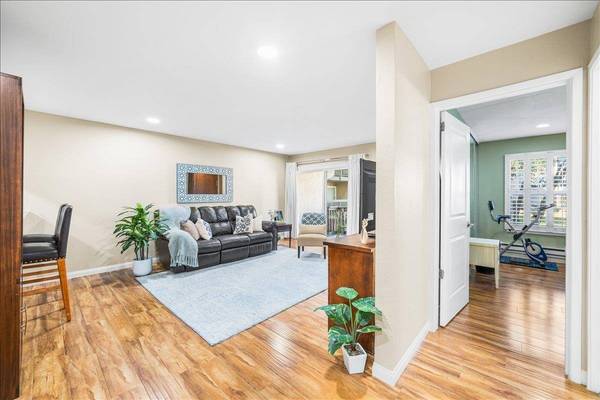1085 Murrieta Blvd #124, Livermore, CA 94550