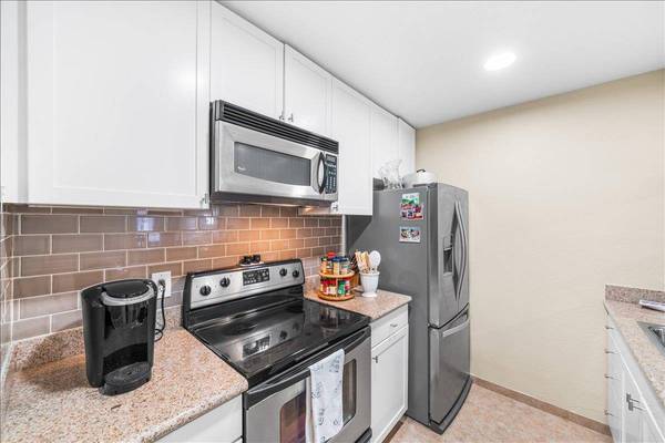 1085 Murrieta Blvd #124, Livermore, CA 94550
