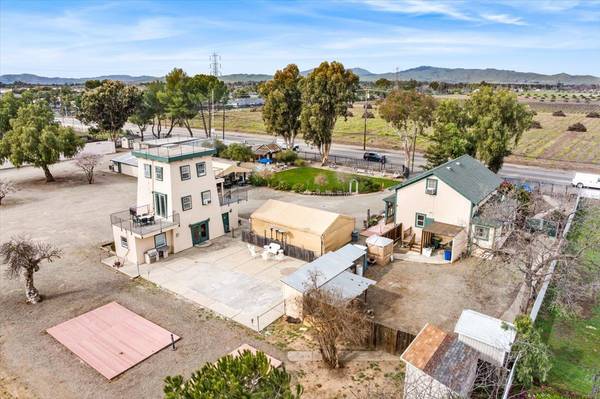 5143 Tesla Rd. Arial view