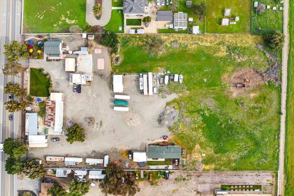 5143 Tesla Rd. Top view of the land and buildings