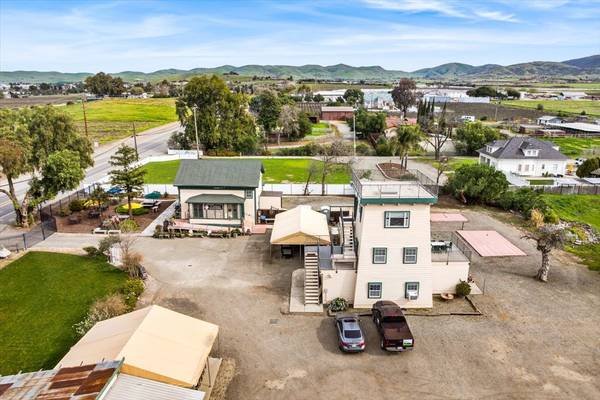 5143 Tesla Rd. Arial view of the buildings