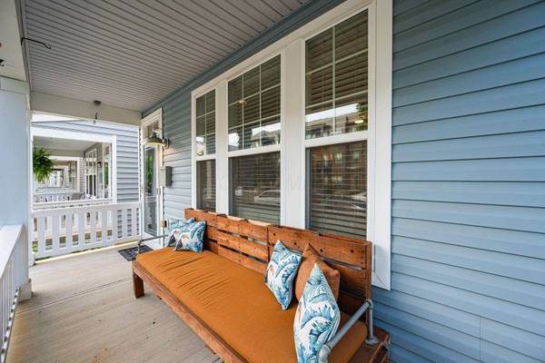 1275 N Grant Avenue, Columbus, OH 43201