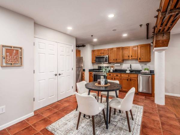 51 W Blenkner Street #105, Columbus, OH 43215