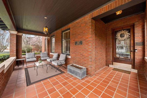 347 Kendall Place, Columbus, OH 43205